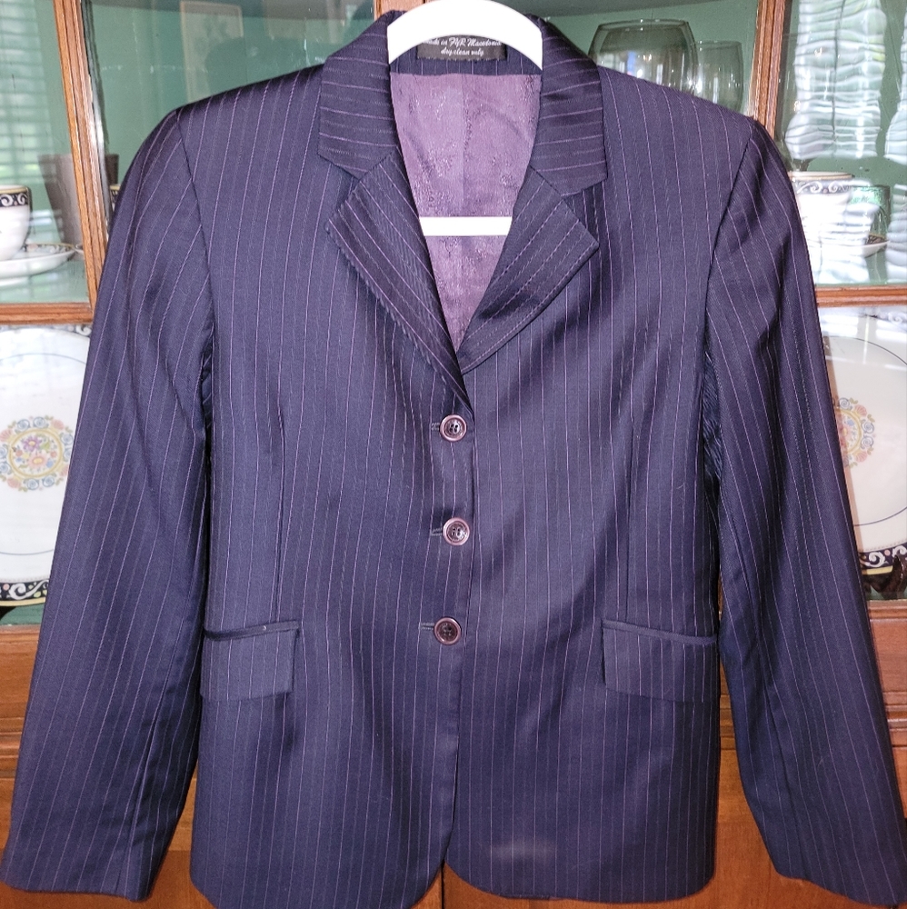 RJ classics prestige show coat youth size 18R